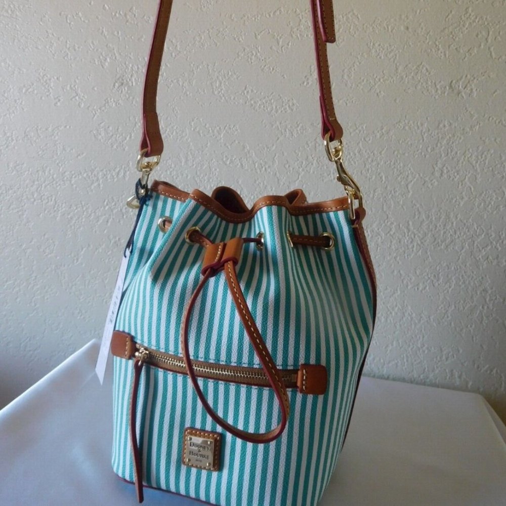 RARE Dooney & Bourke Sullivan Coated Cotton Drawstring Crossbody green white NWT - Picture 3 of 6